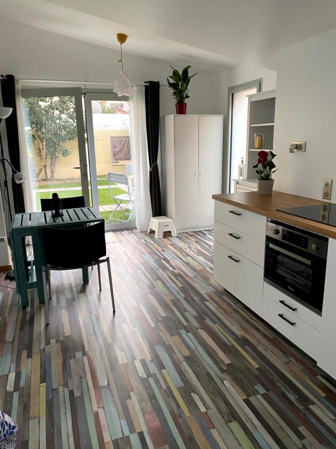 Le 9Ieme Entracte Hotel Marseille Kültér fotó