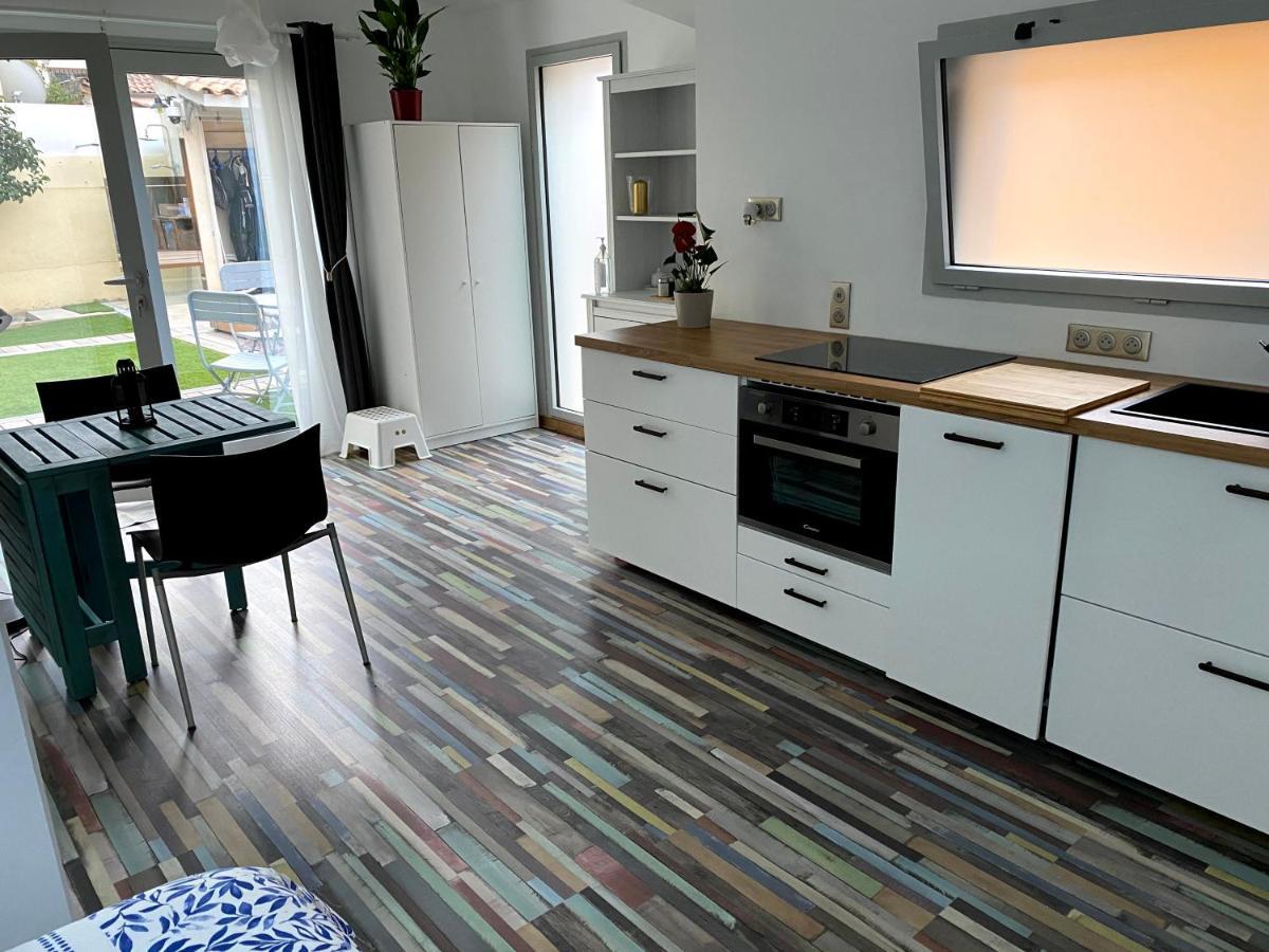 Le 9Ieme Entracte Hotel Marseille Kültér fotó